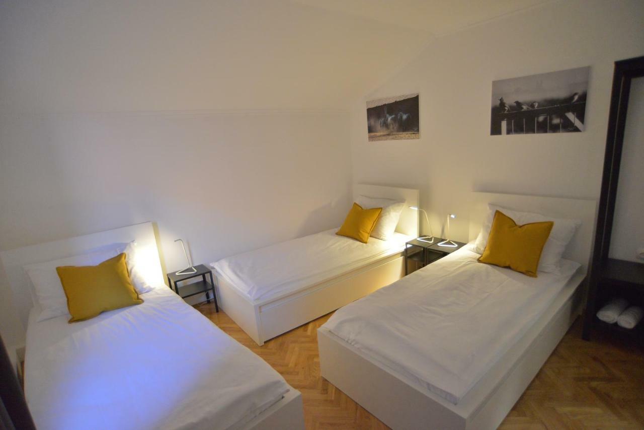 Apartman Lena Ðakovo Buitenkant foto